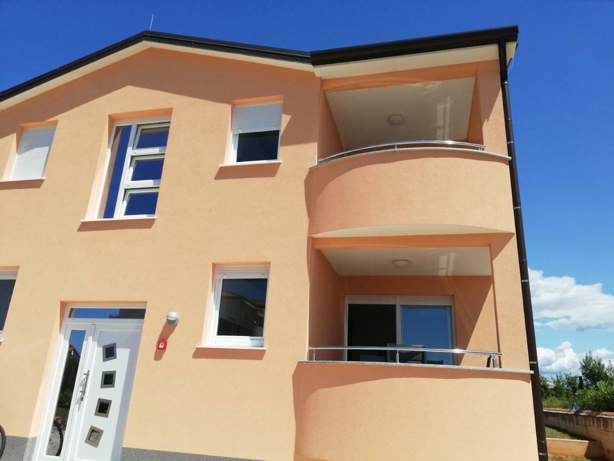 Apartments Oleander Lovrecica-Residence With Pool Kültér fotó